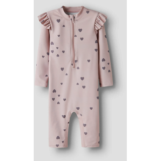 Badeanzug NAME IT "NMFZIPPA 3/4 UV SWIMSUIT", Jungen, Gr. 74, N-Gr, burnished lila, Jersey, Obermaterial: 84% Polyester, 16% Elasthan, bedruckt, Badeanzüge Badeanzug, Overall mit langem Arm und Rüschen
