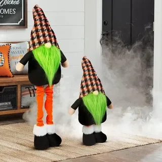 Halloween-Zwerg im skandinavischen Stil – teleskopisch