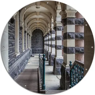 Wallario rundes Outdoor-Poster für Garten oder Balkon, Motiv Säulengang in einem Bahnhof in Neuseeland, 120 cm Durchmesser - Braun