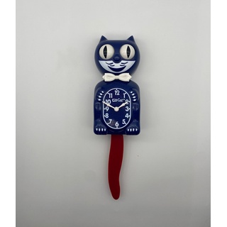 Kit-Cat Clock® Wanduhr, Limited Edition, rot, weiß und galaxieblau, ikonische Retro-Katzenuhr mit beweglichen Augen und Schwanz, batteriebetrieben, hergestellt in den USA, perfekt für Heimdekoration