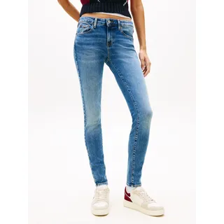 Skinny-fit-Jeans TOMMY JEANS "SOPHIE LW SKN", Damen, Gr. 32, Länge 28, blau (denim medium), Denim/Jeans, Obermaterial: 98% Baumwolle, 2% Elasthan, unifarben, skinny fit knöchellang, Jeans Skinny-fit-Jeans, mit Logo-Badge, in Knöchellänge