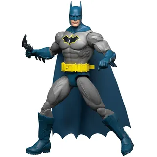 Mattel Batman Actionfigur 15 cm, detailreiches Superheldendesign, 22 Bewegungspunkte, mit Stoffcape, Waffenständer und Zubehör