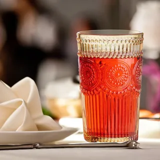 Vintage-Glasbecher, 4er-Set - Elegantes Design