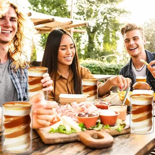 Doppelwandiges Glas-Cappuccino-Set aus 2 Teilen - 400 ml mit Löffeln und Milchschälchen