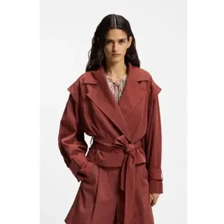BOSS für Damen. 50556385 Kurzer Trenchcoat mit dunkelrotem Gürtel (34), Lässig, Viskose, Bordeaux
