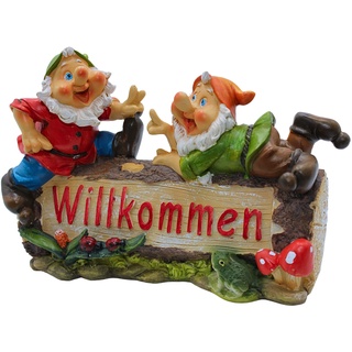 Dekohelden24 Gartenzwerge auf Holzstamm mit Spruch-Willkommen, Alles aus Poly, niedliche Deko für Garten, Terrasse oder Balkon, Größe: L/B/H ca. 9 x 23 x 19 cm, bunt, 23 cm