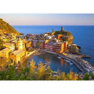 Rasch Tapete 364729 - Fototapete auf Vlies mit Blick auf ein Städtchen und Meer in Blau, Gelb, Braun und Grün aus der Kollektion Magicwalls - 2,65 m x 3,71 m (LxB)