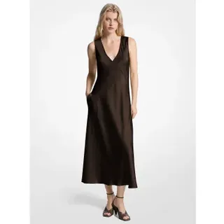 Michael Kors für Damen. MF5839EAYJ Braunes Midikleid aus Satin (S), Lässig, Ärmellos / Hosenträger, Recyceltes Polyester, Nachhaltig