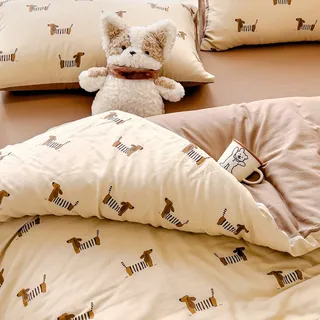 Sedefen Bettwäsche 135x200cm Dackel Beige Braun Wendebettwäsche Set 2 Teilig Wursthund Dackel-Motiv Bettwaren-Sets Microfaser ÖKO-TEX Bettbezug mit Reißverschluss und 1 Kissenbezug 80x80cm
