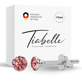 TIABELLE – Ohrstecker TRUMPET aus Titan mit funkelnden Swarovski® Zirconias – Silberfarbene Ohrringe für Damen – allergenfrei & hautverträglich – Handmade in Germany (MINI | 3,0mm ø | Pink)