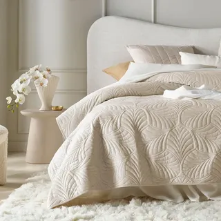 room99 Feel Elegante Tagesdecke in Creme 170 x 210 cm Vielseitige Wohndecke als Bettüberwurf oder Sofaüberwurf Überwurfdecke für Bett und Sofa Steppdecke Stil Ideal als Bedspread Velvet Samt