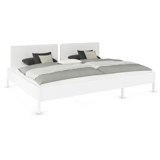 Rauch Möbel Mare, Familienbett, Bett, Mehrpersonenbett, Liegefläche 270x200 cm, mit Polster-Kopfteil, für gemeinsames Schlafen mit der Familie, Farbe Weiß,