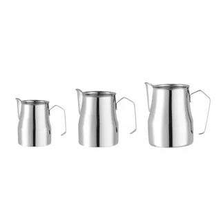 HENDI Milchkännchen, mit V-förmigem Ausguss, Milchkanne, Milchschaumkännchen, für Cappuccino oder Latte Art, ø84x(H)130mm, 0.7L, Edelstahl