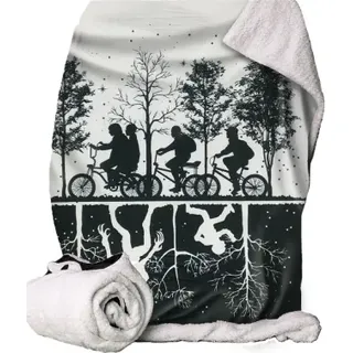 Stranger Things Wurfdecke Black & White 100 x 150 cm