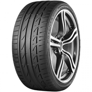 Potenza S001 225/40 R19 93W