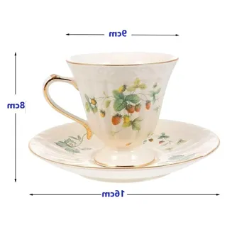 Kaffeetassen-Set Porzellan Espressotassen mit Untertassen 150ml Mokkatassen Cappuccino Tassen Nachmittagstassen mit Goldrand für Restaurant und Familie (Erdbeermuster)