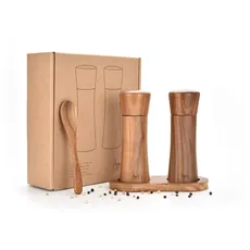 figg Salz und Pfeffermühle Holz Klein (15,5 cm) - Set - Gewürzmühle mit Keramikmahlwerk inkl. Holzlöffel und Holz-Untersetzer - Geeignet als Pfeffer und Salzmühle