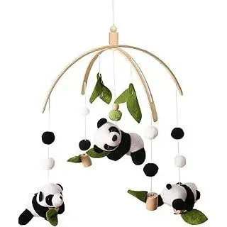 Mobile Baby Windspiele Panda, 3D Mobile Babybett Holz mit Glocke, Neugeborenen Bettglocke mit Filzbällen, Perfekt als Geschenk zur Geburt (B)
