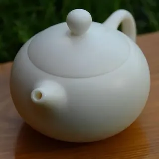 Kopfteil aus weißem Giada, 180 ml.