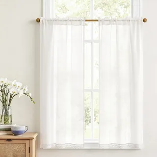 Vangao Scheibengardinen Modern Küche Weiß Leinenoptik Bistrogardine 2er Set 65B x 115H cm mit Stangendurchzug Spitzenborte Volant Wohnwagen Boho Curtains Landhausstil Gardinen Kurz Lichtdurchlässig