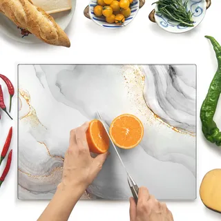 Kitchenville Glasschneidebrett 40×30 cm – Hygienisches Schneidebrett aus gehärtetem Glas – Hitzebeständig, Kratzfest & Rutschfest – Glasplatte für die Küche – Weiß & Gold