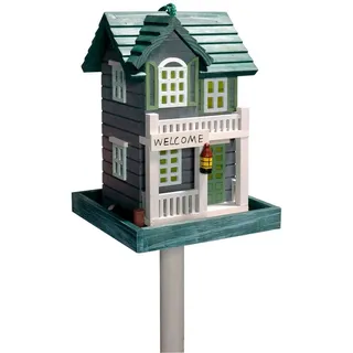 Dobar 25303FSC Buntes Vogelfutterhaus "Welcome" - Vogelhaus inklusive Ständer Western Style - Kleine Vogelvilla aus Holz - Vogelfutterstation mit Futtersilo - 18 x 18 x 123 cm - Grün
