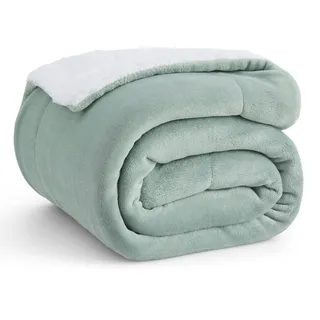 BEDSURE Kuscheldecke - Warm Sherpa Wolldecke & Sofadecke, Flauschig Sofaüberwurf Decke, Dicke Couchdecke, Fleecedecke, Flauschige Wohndecke für Couch, Grün, 150x200 cm, XL