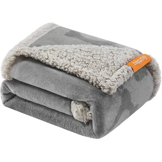Feandrea wasserdichte Hundedecke, Sherpa Fleece Haustier Decke für Miniaturhunde und kleine Hunde, Katzen, 101 x 73 cm, M, maschinenwaschbar, beidseitiger Sofabezug-Schutz, grau PPB040G01