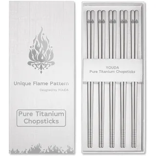 Youda 5 Paar Titan Essstäbchen Set – 99,8% Reines Titan, Extra Lang, Ultraleicht & Langlebig, Spülmaschinenfest, Wiederverwendbare Stäbchen für Camping, Outdoor & Alltag – in Geschenkbox(Silber)