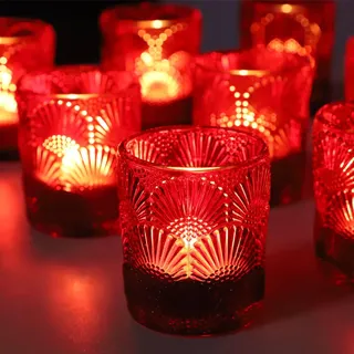 12 Stück rote Teelichtgläser mit Ginkgo-Blatt-Motiv für Tischdeko-Geschenke | Boho-Teelichthalter Glas für Weihnachten, ideale Teelichter glas Geschenke für Verwandte und Angehörige (5,5 cm B × 6,5 cm H)