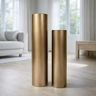 Leewadee Bodenvase Set (2 Stück) - große, hohe Metal Deko-Vasen in Bronze, 60/47 cm - stilvolles Statement für Wohnzimmer, Schlafzimmer, Flur, Kamin & Büro - für Pampasgras & Kunstzweige