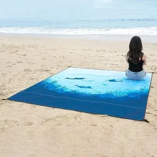 XXL Stranddecke, sandabweisend, wasserdicht, als Picknickdecke geeignet, groß für Urlaub, Strand, Camping und Reisen, 210 x 200 cm - Meerfisch-Design