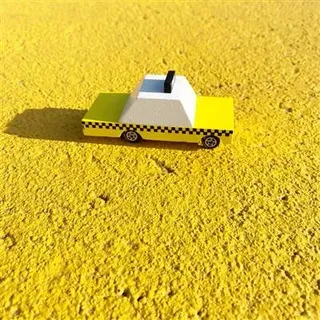 Candylab Holzspielzeugauto - Gelbes Taxi - Candycar Welt - Stadtleben