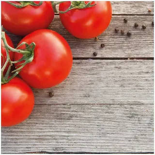 Wallario Memoboard Magnet-Tafel Glas-Bild in 50 x 50 cm, Motiv : Tomaten und Gewürze auf altem Holztisch - Braun