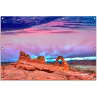 Wallario Outdoor-Poster für Garten oder Balkon, Motiv Farbenfrohes Naturdenkmal - Steinbogen im Nationalpark Arches, in ca. 100 x 150 cm - Blau