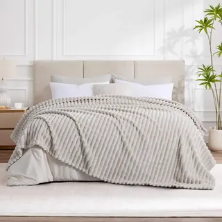 RUIKASI Kuscheldecke 220x240 Flauschig Decke Beige - XXL Wolldecke Sofadecke für Couch & Bett, Wohn- & Kuscheldecken, Weiche Fleecedecke Warme Große Wohndecke Cord Blanket