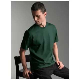 T-Shirt TRIGEMA "TRIGEMA T-Shirt aus 100% Baumwolle", Herren, Gr. S, grün (tanne), Single Jersey, 100% Baumwolle, Basic, lang, Rundhals, Shirts T-Shirt