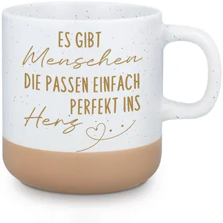 Tasse mit Spruch - Es gibt Menschen die passen perfekt ins Herz -Becher, Kaffeebecher, Geschenkidee zum Valentinstag, Lieblingsmensch Geschenk, Geburtstagsgeschenk für Verliebte, Geschenk für Sie/Ihn
