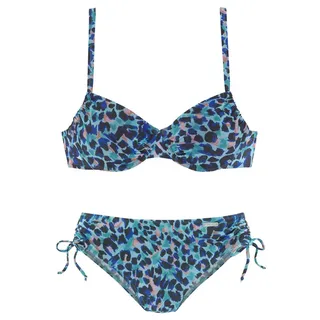 LASCANA LASCANA, Bügel-Bikini mit höherer Hose, grün