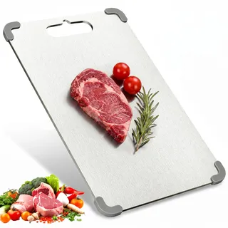 Teglu Titan Schneidebrett Klein 29×20 cm - 1,5 mm Extra Dick | Edelstahl Schneidebrett mit Silikonrand, Kompakt, Platzsparend & Reisegeeignet - Titanium Chopping Board Small