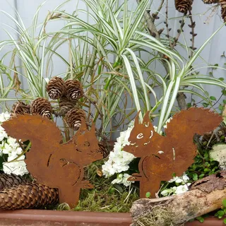 Storm's Gartenzaubereien Beetstecker Rostdeko Eichhörnchen 2er Set Gartenstecker Metall Blumendeko Topfdeko