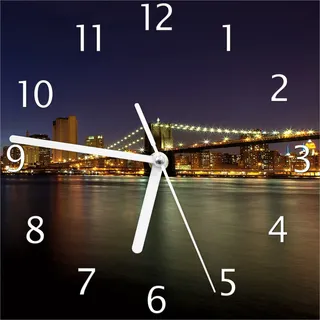Wallario Design Wanduhr New York Skyline - Brooklyn Bridge und Manhattan am Abend aus Echtglas, Größe 20 x 20 cm - Schwarz