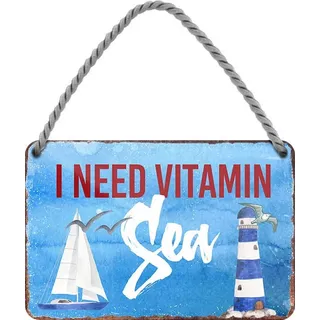 WOGEKA ART Retro Blechschild - I need Vitamin Sea - Ostsee - witziger Spruch als Geschenk-Idee Geburtstag Weihnachten Dekoration 18x12 cm Vintage-Design Hänge-Schild Metall HS360