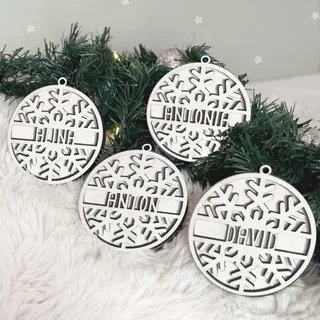 Personalisierte Weihnachtskugeln aus Holz - Christbaumkugeln mit Namen | Verschiedene Sets | Christbaumschmuck | Weihnachtsdeko - Hello mini (Schneeflocke, 3er Set)