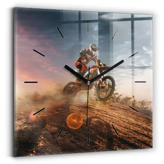Wallfluent Wanduhr – Stilles Quarzuhrwerk - Uhr Dekoration Wohnzimmer Schlafzimmer Küche - Zifferblatt mit Striche - schwarze Zeiger - 30x30 cm - Mann auf einem Motorrad - Blau
