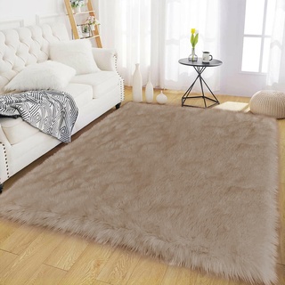 Latepis Teppich Beige Hellbraun 120x180 cm Kunstfell Teppich Flauschig für Schlafzimmer Bettvorleger Wohnzimmer Teppich Waschbar Hochflor Fellteppich Shaggy