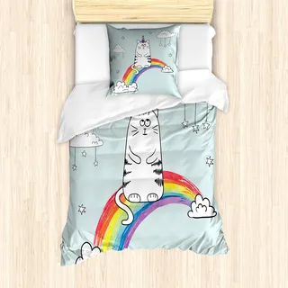 ABAKUHAUS Einhorn-Katze Mantele, Regenbogen-Wörter Kunst, Milbensicher Allergiker geeignet mit Kissenbezügen, 135 cm x 200 cm - 80 x 80 cm, Mehrfarbig