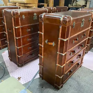 Kommode Design Möbel Loft Vintage Retro Schrank koffer Leder luxus Sideboard Neu - Braun