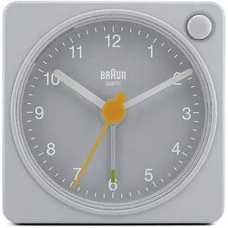 Braun Klassischer analoger Reisewecker in kompakter Größe mit Schlummerfunktion und Beleuchtung, leisem Quarzwerk und anschwellendem Alarm-Piepton in Grau, Modell BC02XG.