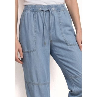 Stoffhose STREET ONE "Style Bonny", Damen, Gr. 40, Länge 28, light blau soft wash, Web, Obermaterial: 100% Lyocell, unifarben, loose fit lang, Hosen Stoffhose, mit elastischem Bund